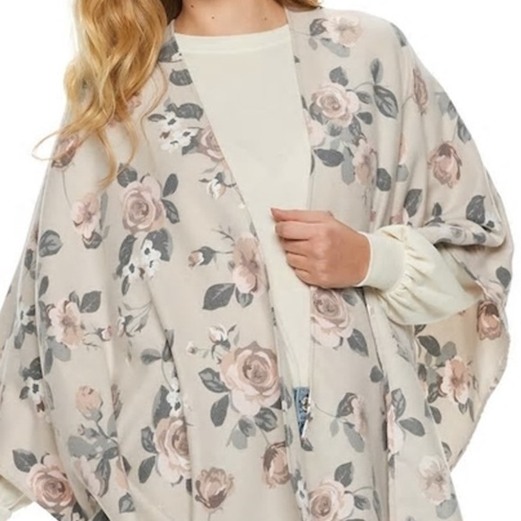 LAST ONE📍 Lauren Conrad Blush Floral Motif Kimono - Picture 3 of 5